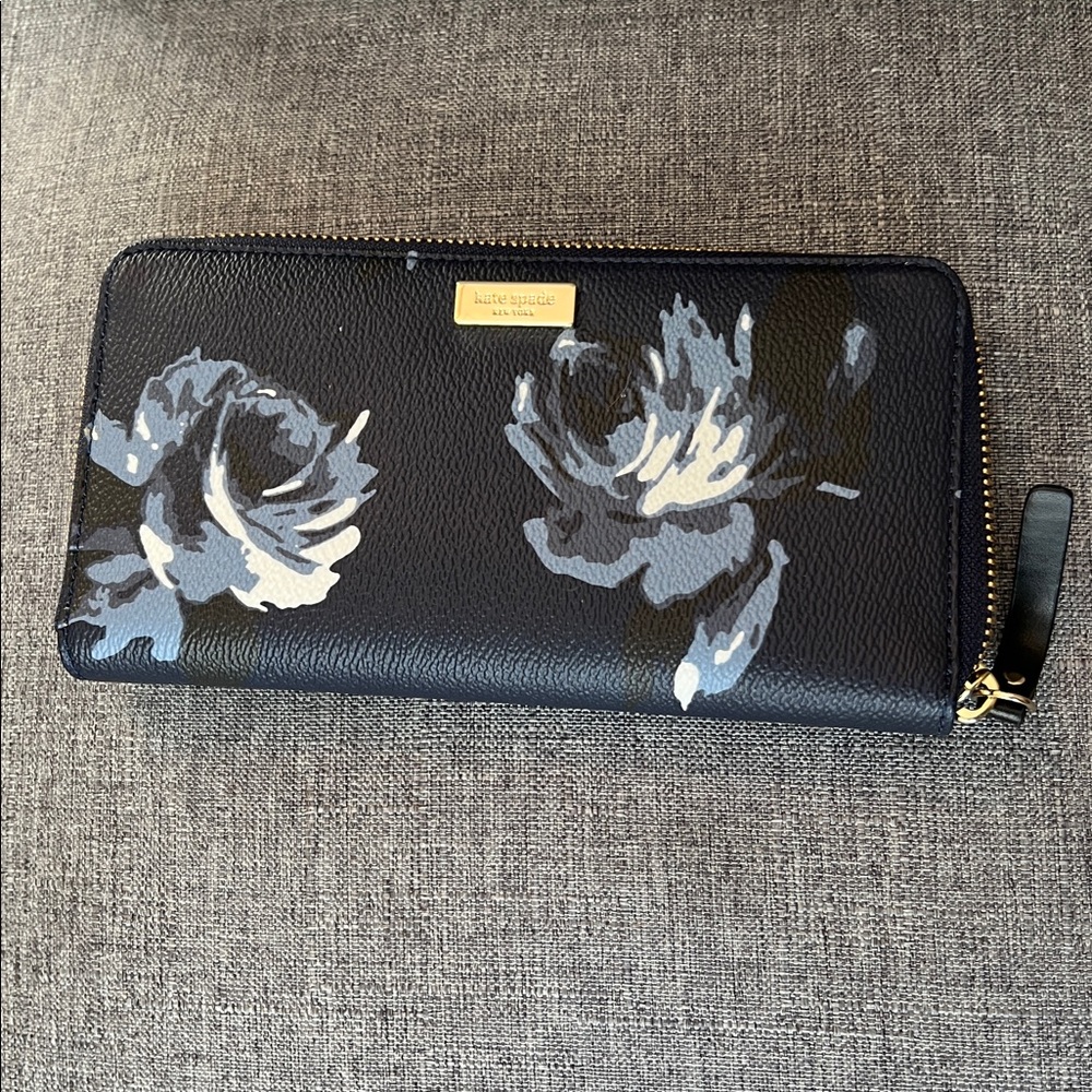 Kate Spade Night Rose Lacey Wallet